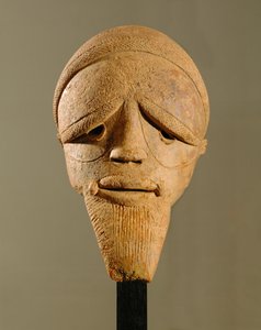 Miehen pää, Sokoton veistos, Nigeria (terrakotta)