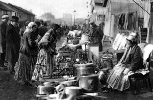 Näkymä kirpputorille St Ouenin sisäänkäynnillä, Pariisissa, 1931