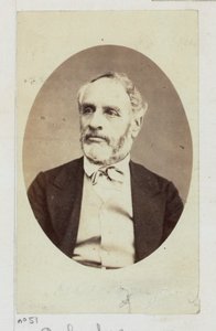 Delescluze Louis Charles (1809-1871). Toimittaja, joka sai vallankumouksellisten demokraattisten ja yhteiskunnallisten ajatustensa (1830) vuoksi useita tuomioita (sakkoja) ja joutui vankeuteen (Cayenne). Valittiin kommuunin neuvostoon, komitean jäsen... tekijältä Etienne Carjat