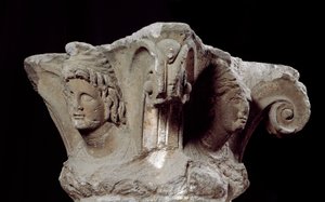 Etruskien sivilisaatio: koristellut pylväspääkaupungit Campanari a Vulcin haudasta, Italiasta. Loppu 4, alku 3. vuosisadalla eKr. Firenze, Museo Archeologico tekijältä Etruscan