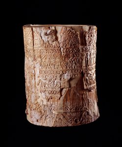 Etruskien sivilisaatio: norsunluun siborium Pania a Chiusin haudasta, Italia - 7. vuosisadalla eKr. tekijältä Etruscan