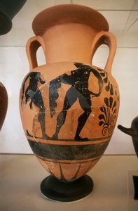 Etruskien mustahahmoinen maljakko Rosellen arkeologisesta alueesta, Toscanasta, Italiasta