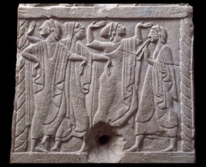 Relief tanssijoiden kanssa Chiusin marmorista virstanpylvästä Italiassa 6. vuosisadalla eKr tekijältä Etruscan Etruscan