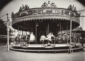 Karuselli tekijältä Eugène Atget