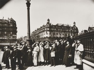 Auringonpimennys, 1911 tekijältä Eugène Atget