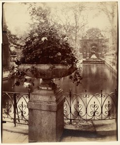Luxemburgin puutarhat tekijältä Eugène Atget