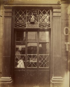 tekijältä Eugène Atget