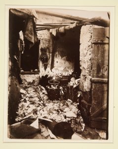 Ovi tekijältä Eugène Atget