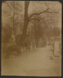 Père Lachaise tekijältä Eugène Atget