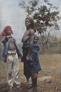 Nainen kantaa lastaan tekijältä European Photographer