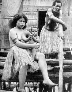 Äiti ja hänen lapsensa, Papua, Uusi-Guinea, 1936.