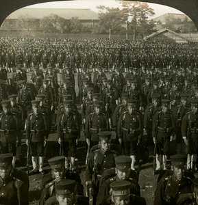 Japanilainen jalkaväki keisarien syntymäpäiväkatsauksessa, Tokio, Japani.