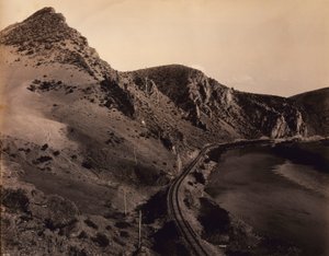 Jeffersonin kanjonin itäinen sisäänkäynti, Northern Pacific Railroad -rautatietä varten.