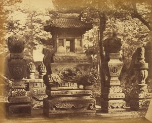 Pekinin lähellä sijaitsevan varikon hautakammion sisätilat, lokakuu 1860. tekijältä Felice Beato
