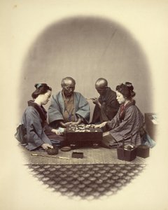 Japanilaisia pelaamassa go-peliä tekijältä Felice Beato