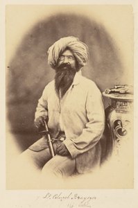 Everstiluutnantti Braysyer. [sic] 14. sikhit tekijältä Felice Beato