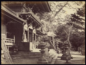 Hatchimanin temppeli, Kamakura tekijältä Felice Beato