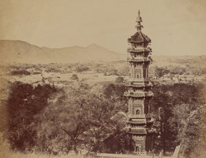 Näkymä kesäpalatsista Yuen Min Yuen, Pekin, Pagodi ennen polttoa, lokakuu 1860 tekijältä Felice Beato