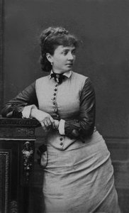 Rouva Henriette Petit de Verissey, valokuva Mulnier Pariisin maailmanmessuilla vuonna 1867
