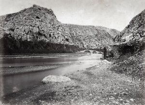 "Nahr el-Kalb" (koiran joki) Libanonin vuorten keskellä, lähellä Beirutia, Palestiinassa