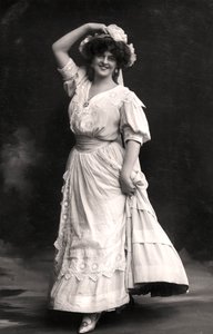 Marie Studholme 1875-1930, englantilainen näyttelijä, 1900-luku.