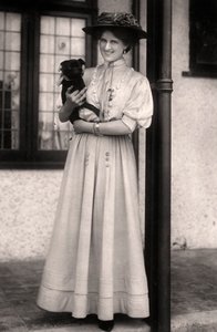 Zena Dare 1887-1975, englantilainen näyttelijä, 1900-luvun alku. tekijältä Foulsham and Banfield