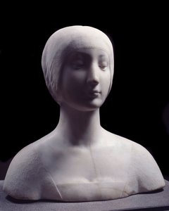 Nuoren Beatrice d"Aragon -nimisen naisen rintakuva. Francesco da Lauranalle kuuluva marmoriveistos tekijältä Francesco Laurana