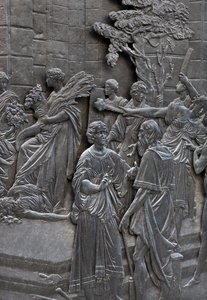 Alessandro Farnesea edustava tukikohta vastaanottamassa Englannin kuningatar Elisabethin suurlähettiläät, yksityiskohta Alessandro Farnesen patsaasta tekijältä Francesco Mochi