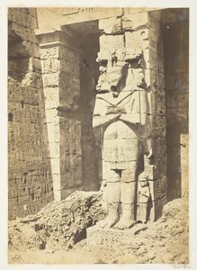 Osirid-täyteaineet Medinate-Haboossa, c. 1857. tekijältä Francis Frith