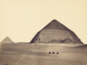 Dahshurin pyramidit lounaasta nähtyinä tekijältä Francis Frith