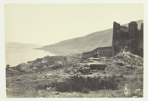 Tiberiaksen kaupunki ja järvi pohjoisesta, 1857. tekijältä Francis Frith