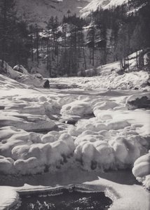 Penniinien Alpit: Frozen Stream (m/w kuva)