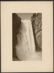 Yellowstonen suuret putoukset tekijältä Frank Jay Haynes