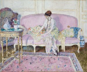 Nainen istuu sohvalla sisätiloissa tekijältä Frederick Carl Frieseke