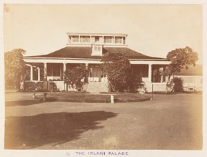 Tyynenmeren asema HMS Triumphissa - Kuva 50, Iolani Palace. Honolulu. tekijältä Frederick George Denham Bedford