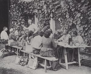 Rypäleenpoimijat syövät lounasta (m/w kuva) tekijältä French Photographer