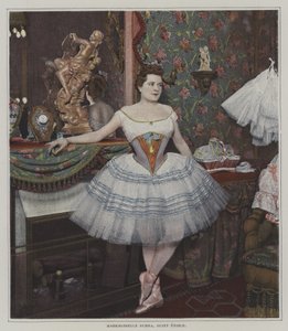 Julia Subra, italialainen balettitanssija (värikuva) tekijältä French Photographer