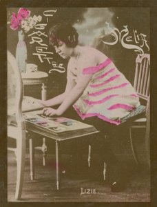 Lizie, tyttö valokuva-albumilla tekijältä French Photographer