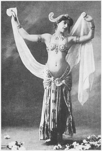 Mata Hari, n. 1905 tekijältä French Photographer