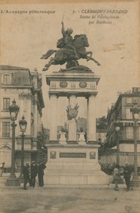 Kuvankaunis Auvergne - Bartholdin Vercingetorixin patsas Clermont-Ferrandissa. Postikortti lähetetty 1913. tekijältä French Photographer