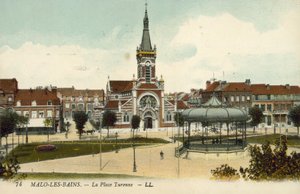 Place Turenne, Malo-les-Bains (värikuva) tekijältä French Photographer