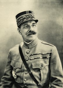 Kenraali Pierre Emile Berdoulatin (1861-1930) muotokuva, 1900-luku (kuva) tekijältä French Photographer