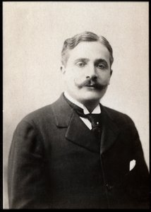 Pierre Decourcellen (1856-1926), ranskalaisen kirjailijan muotokuva. tekijältä French Photographer