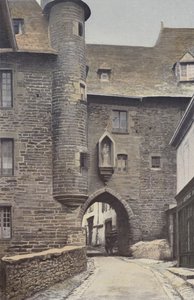Uzerche, vanhan kaupungin portti, sisäänkäynnin puoli tekijältä French Photographer