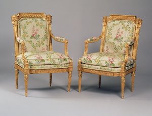 Nojatuolit Ludvig XVI:n huonekalusarjasta, leimattu Delaisement, n. 1780 (veistetty kullattu puu ja verhoilu) (katso myös 222393) tekijältä French School