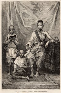 Kambodžalainen nainen ja lapset, kaiverrus D.Maillartin piirustuksen jälkeen, joka kuvaa matkaa Cochinchineen, tohtori Morice, vuonna 1872, julkaistu "" Le tour du monde""" 1875, toimittanut Edouard Charton, Hachette painos, Pariisi. Selva Collection. tekijältä French School