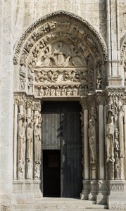 Cathedrale de Charres, kuninkaallisen portin vasemmalla puolella länteen päin oleva lahti, sanoi nousun tekijältä French School