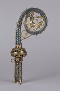 Crozier, joka esittää Pyhän Mikaelin voittavan lohikäärmeen (kulta ja emali) tekijältä French School
