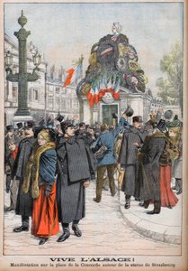 Mielenosoitus, jossa vaadittiin Alsacen palauttamista Ranskalle. Mielenosoittajat ympäröivät Strasbourgin patsasta Place de la Concorde -aukiolla Pariisissa. Eläköön Alsace! Mielenosoitus Place de la Concordella Strasbourgin patsaan ympärillä. Kuva sanalle tekijältä French School