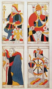 Neljä tarot-korttia, jotka kuvaavat Keisaria, Paavia, Erakkoa ja Onnenpyörää (värillinen puukaiverrus) tekijältä French School